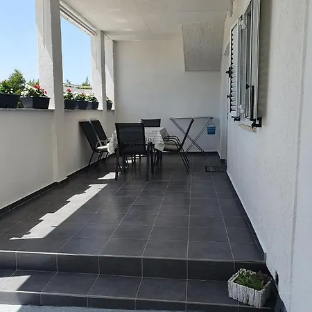 Appartement Nemcic 2 *