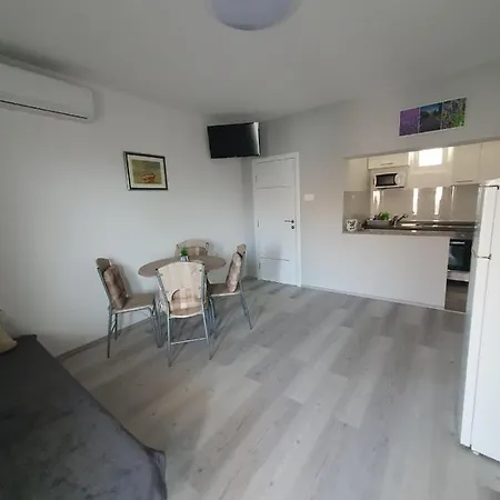 Nemcic 2 Apartamento *
