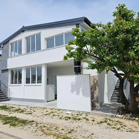 Nemcic 2 Appartamento