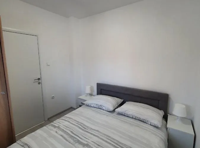 Appartement Nemcic 2 *